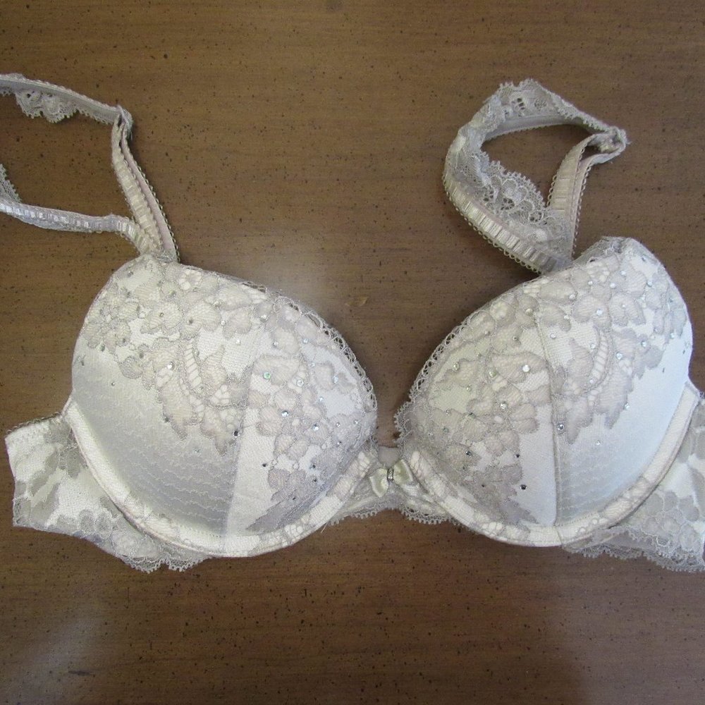 Victoria Secret Very Sexy Push Up Bra, 32B